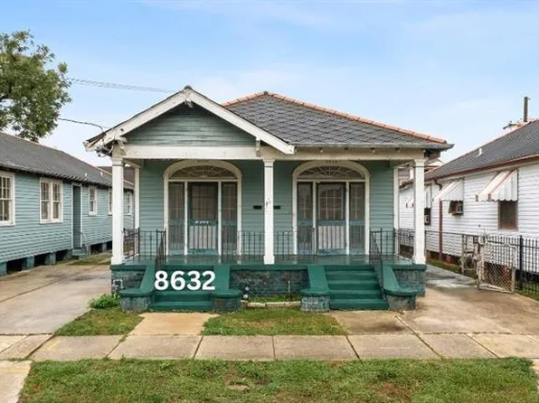 8632 Apple St, New Orleans, LA 70118