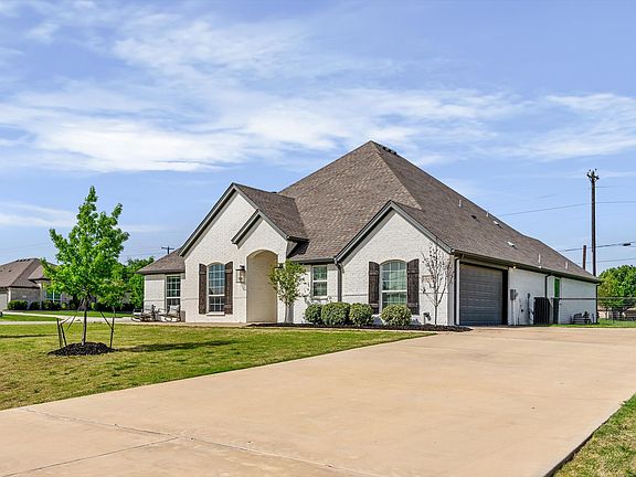 4th image of 1515 Horseshoe Ct