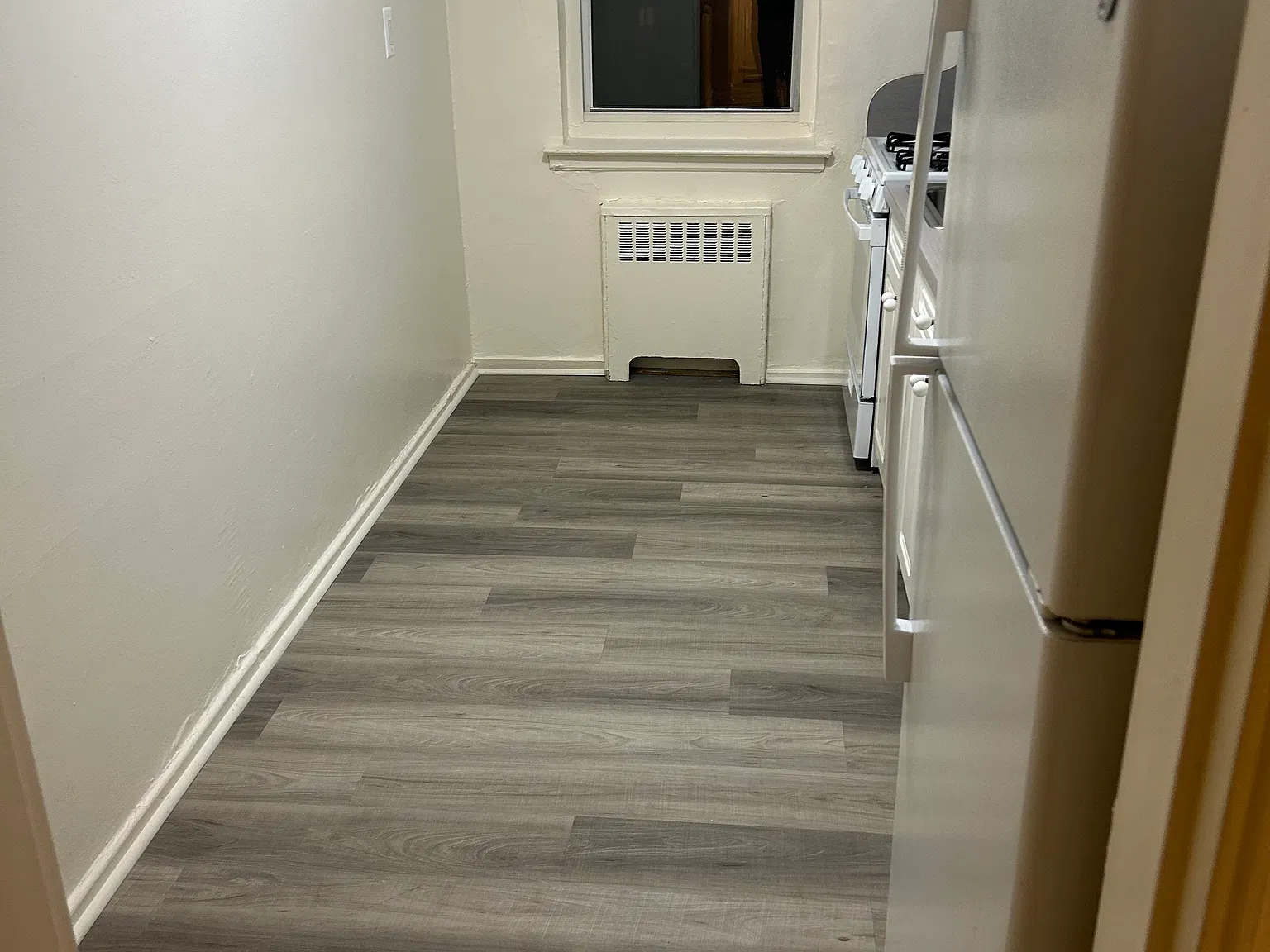 2 bed, 800 sqft, $2,350 — Photo 3