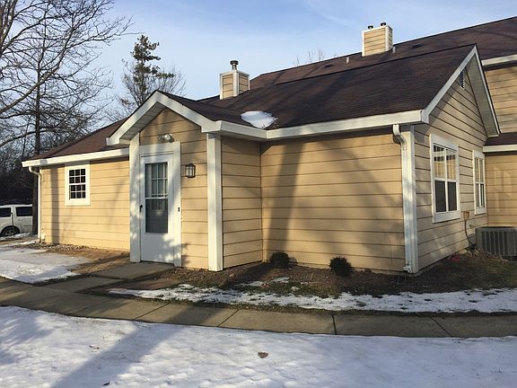 5th image of 626 N Lake Shore Dr