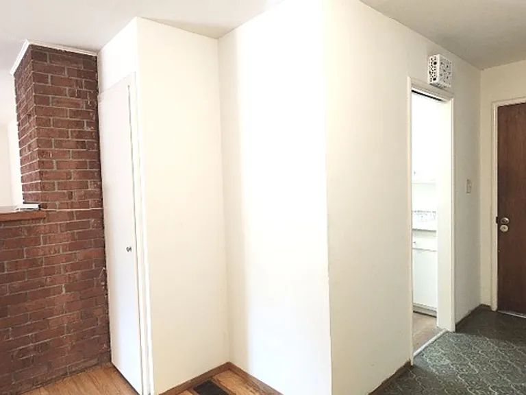 1022 143rd Ave — Photo 6
