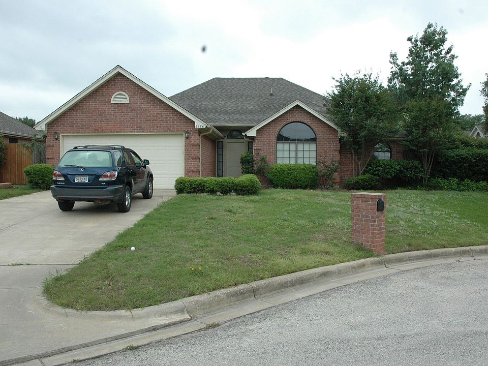 1st image of 6886 Bluebonnet Ct