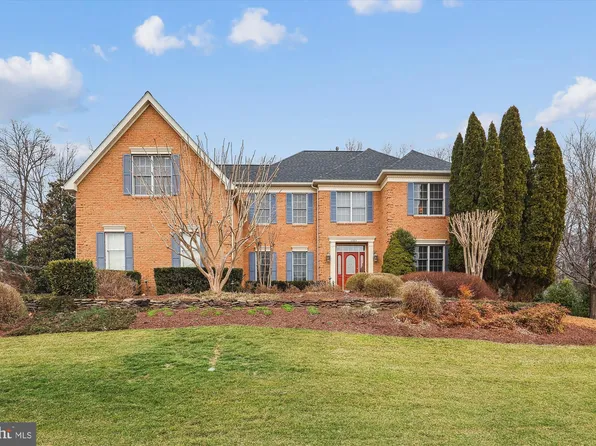 10904 Hunter Gate Way, Reston, VA 20194