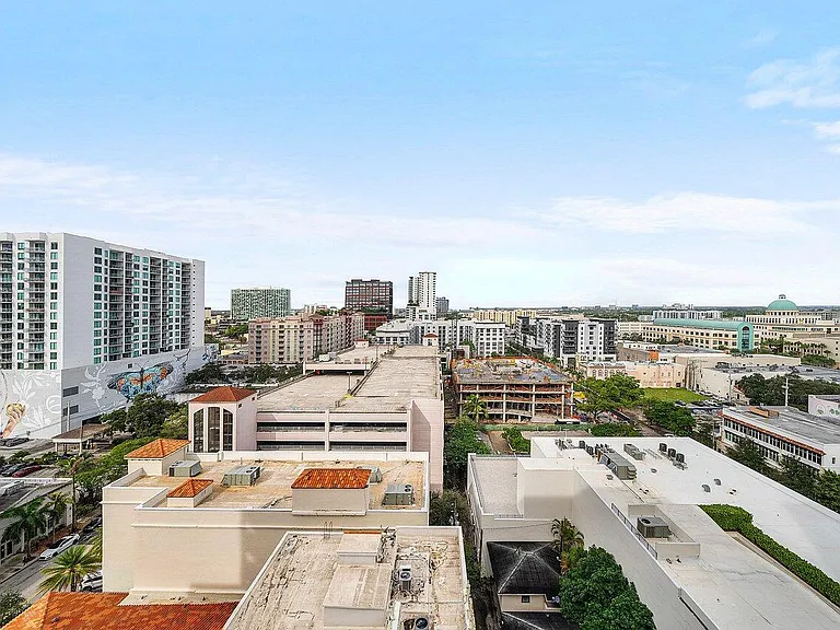 255 Evernia St #1115 — Photo 31