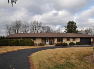 1845 Lakeshore Dr, Troy, OH 45373