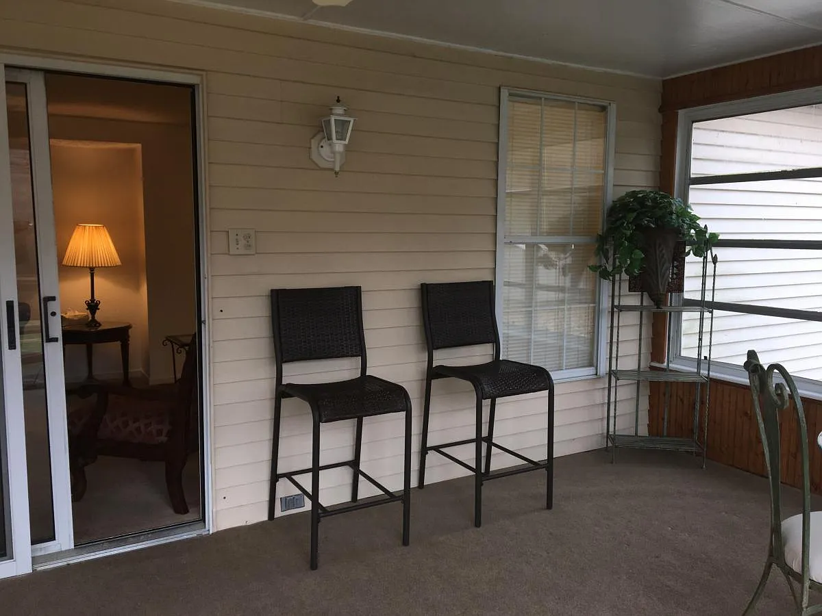2 bed, 1.5 bath, 1500 sqft, $1,900 — Photo 4