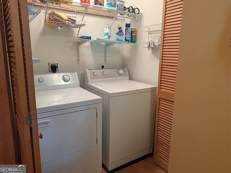 565 Ross Ridge Rd — Photo 15