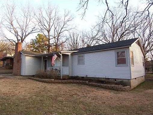 1st image of 2418 Ionia St
