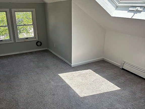 5th image of 1383 Pulaski St