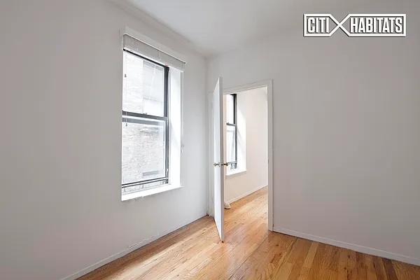 Rented by Citi Habitats | media 32