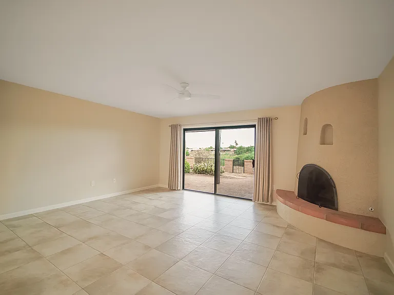 1033 W Calle Del Vencejo — Photo 4