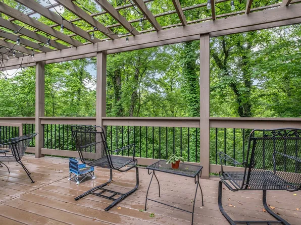 1008 Downey Dr, Nashville, TN 37205