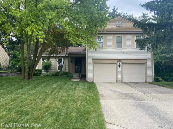 27820 White Plns, Farmington Hills, MI 48331
