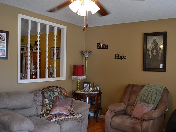2nd image of 2326 Quillen Dr