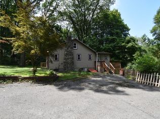 16 Woodland Cir S, Monroe, NY 10950