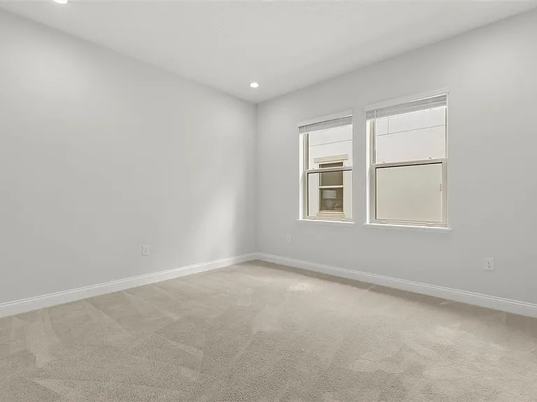 10511 Royal Cypress Way — Photo 17
