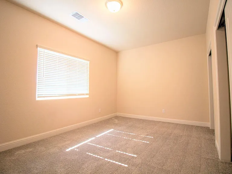 4419 Kerr Ct — Photo 18