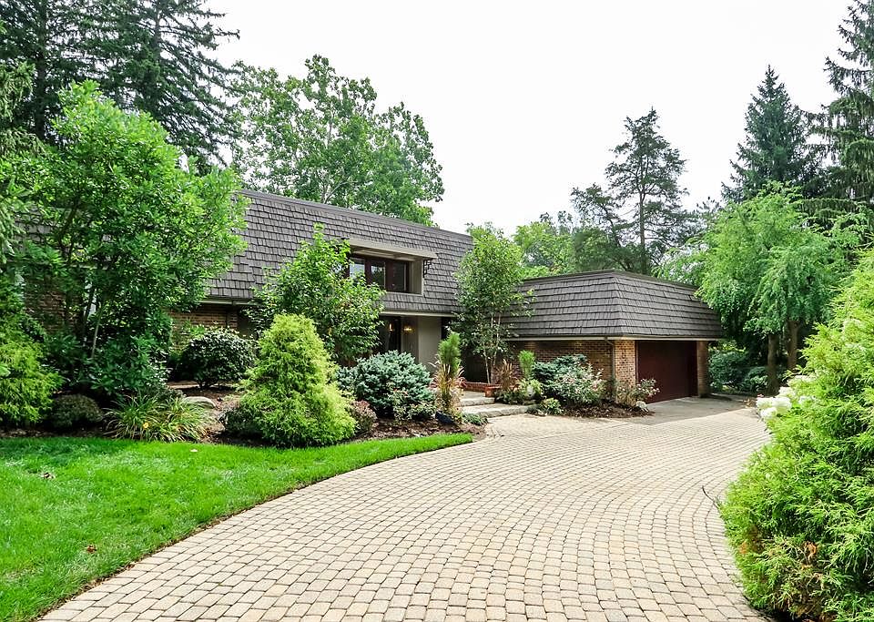 1st image of 3516 Meadow Ln