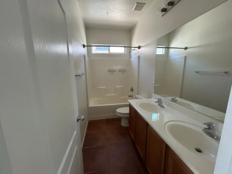 10646 Allegrini Dr — Photo 13
