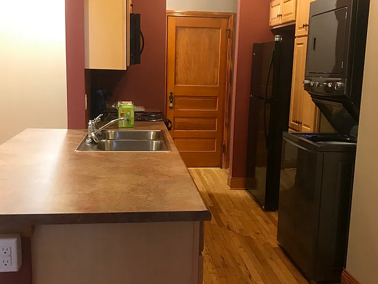 104 E Franklin St #A — Photo 7