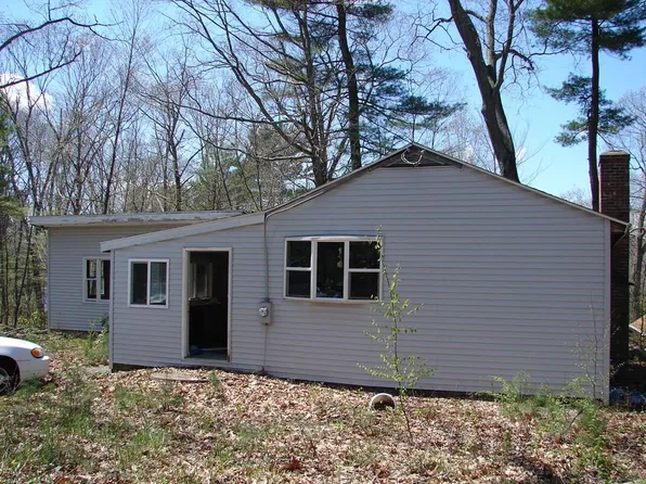 15 Echo Rd, Brimfield, MA 01010