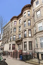 782 Lincoln Place