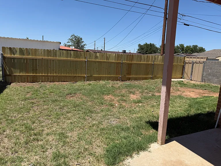 1501 E Everglade Ave — Photo 15