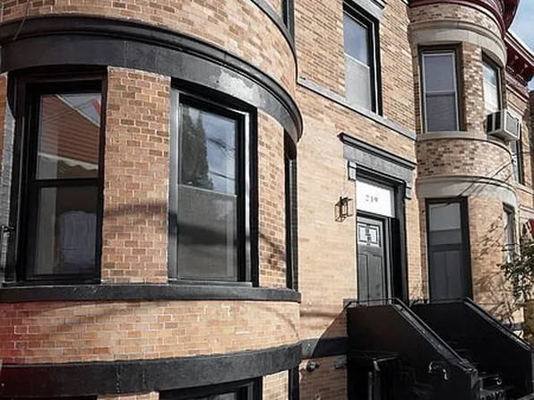 219 E 34th St, Brooklyn, NY 11203