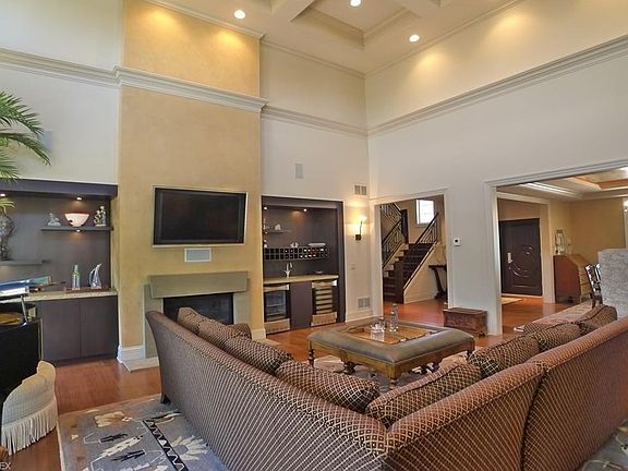 4th image of 3750 Tradewinds Cir