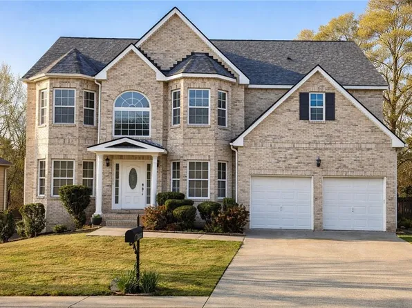 1550 Eaglerock Dr, Suwanee, GA 30024