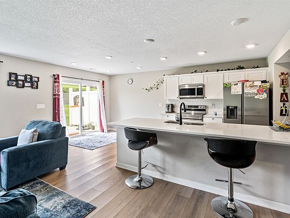 5th image of 5908 NW 90th Ct