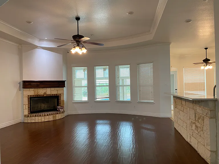 1192 Seaborn Rd — Photo 11