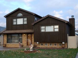10329 S Lawler Ave, Oak Lawn, IL 60453