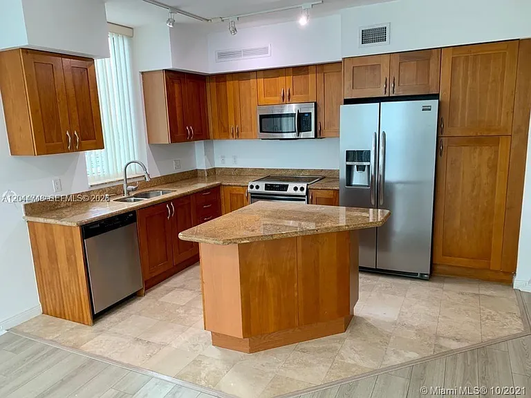 1755 E Hallandale Beach Blvd #1907E — Photo 1
