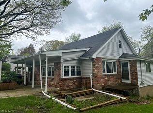 15997 Longs Church Rd, East Liverpool, OH 43920