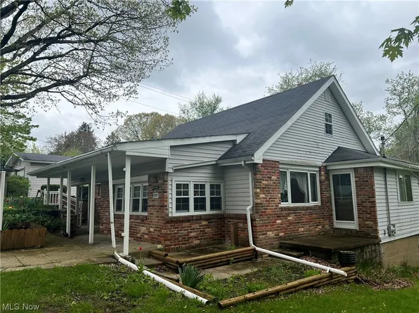 15997 Longs Church Rd, East Liverpool, OH 43920