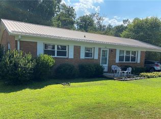 1901 Spinks St, Asheboro, NC 27203