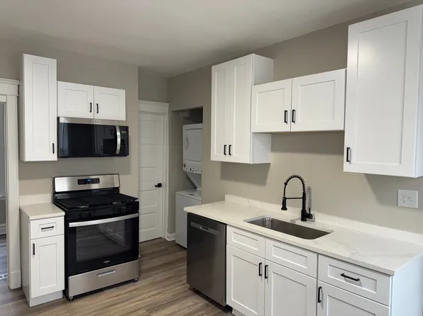 2360 S Sacramento Ave, Chicago, IL