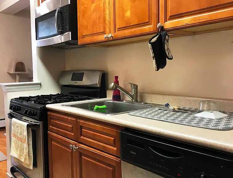 2350 Waters Edge Dr — Photo 8