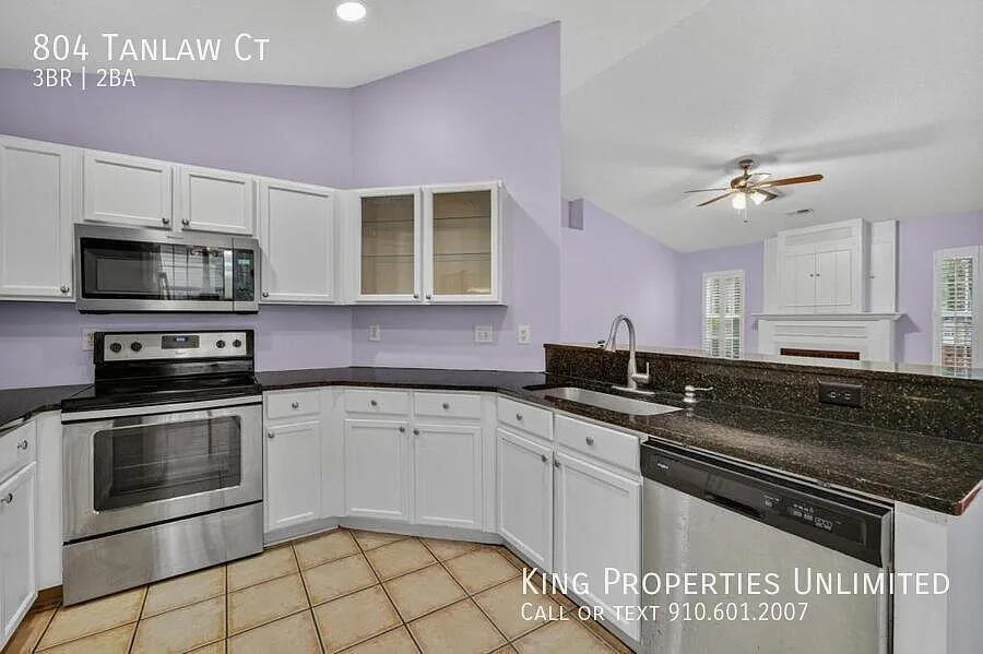 804 Tanlaw Ct — Photo 2