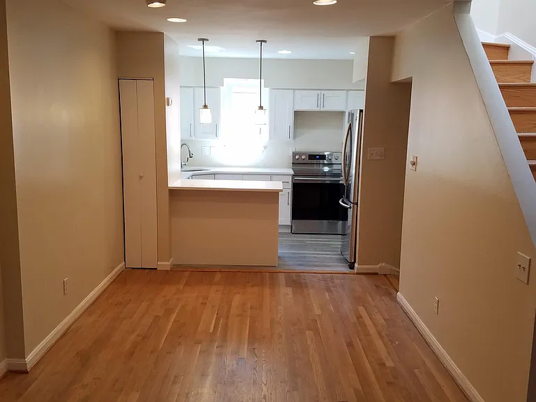 3242 Jones Ct NW — Photo 6