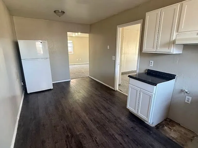 3024 Hillside Dr — Photo 9