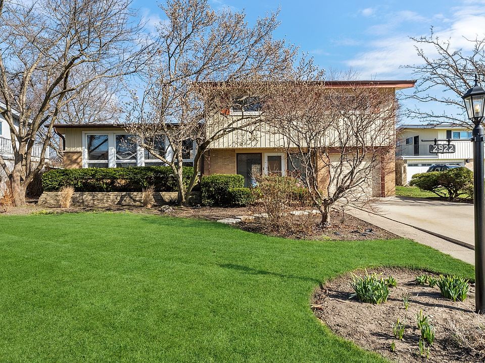 1st image of 2922 Fairway Ct