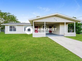 418 NE 15th Pl, Cape Coral, FL 33909