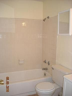 5th image of 816 Lark St APT 5