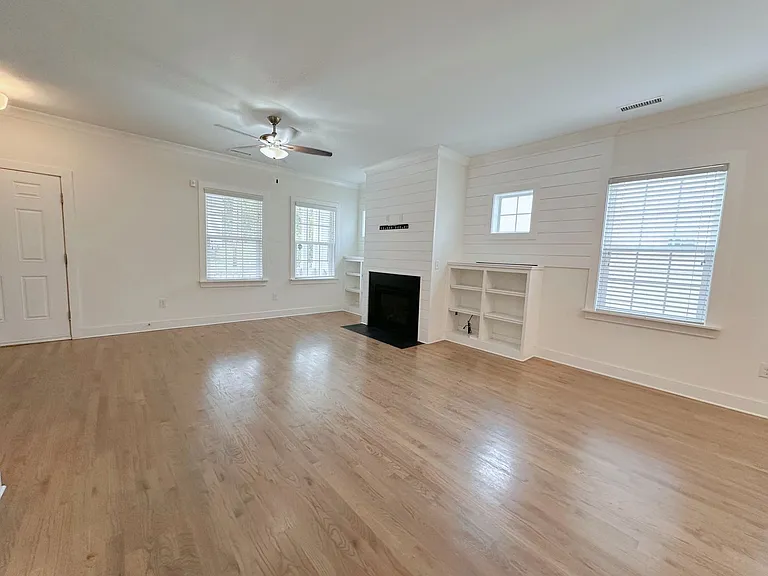 309 Lyric St — Photo 7
