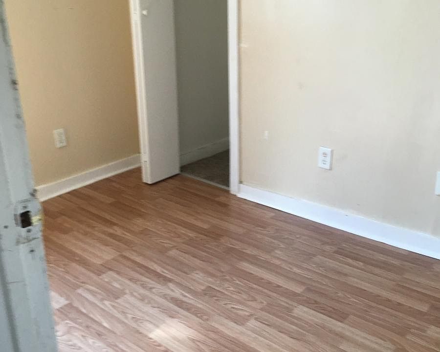 2nd image of 37 Hanover St APT A