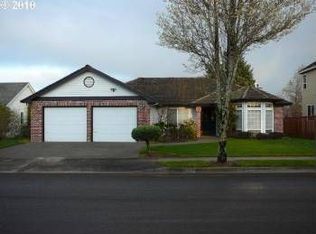 2652 SW Phyllis Dr, Gresham, OR 97080
