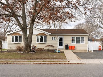 14 Imperial Drive, Selden, NY, 11784