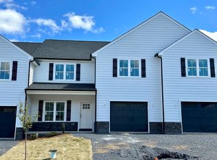 20 Ashwood Ln, Staunton, VA 24401